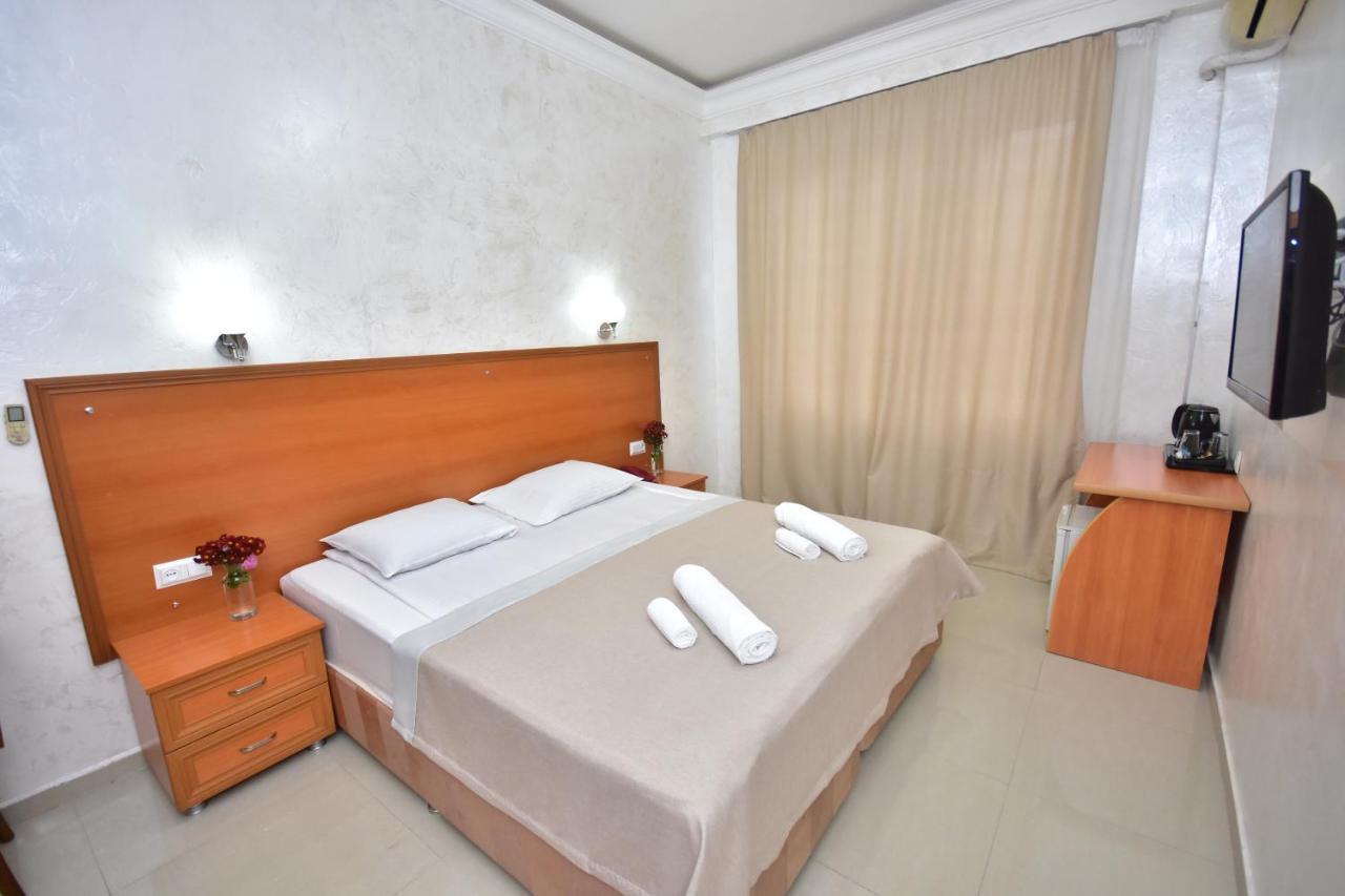 Hotel Chao Батумі Екстер'єр фото