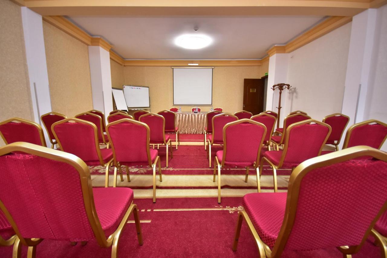 Hotel Chao Батумі Екстер'єр фото