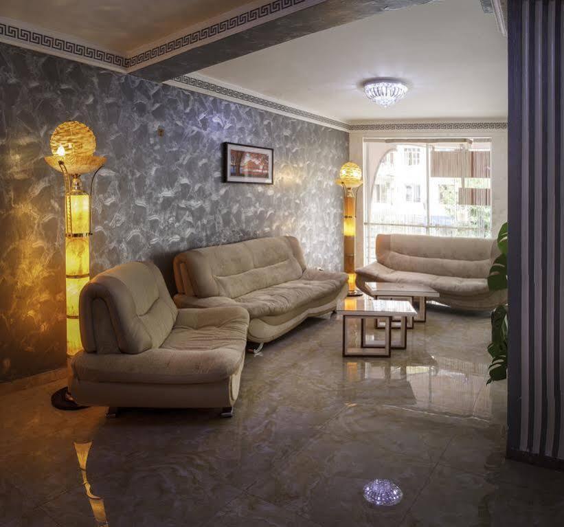 Hotel Chao Батумі Екстер'єр фото